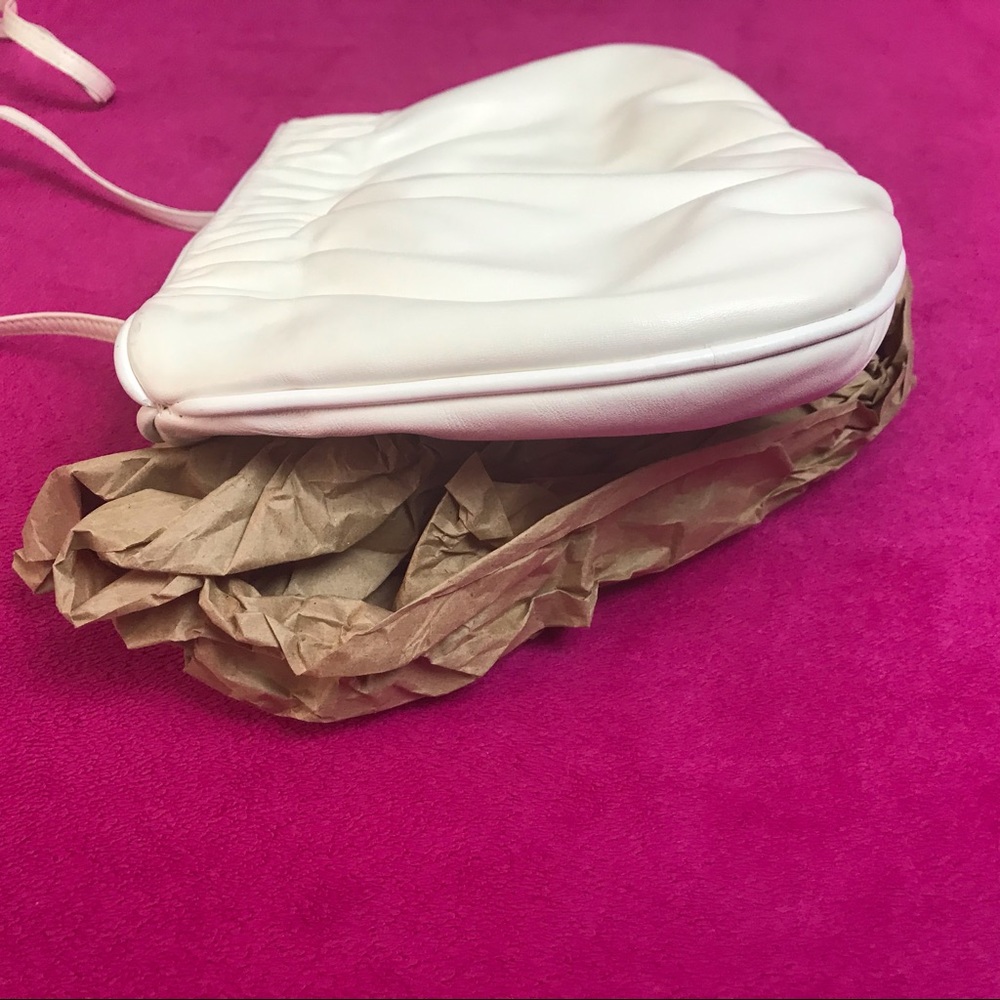 VTG Anne Klein for Calderon White Leather Purse - Picture 13 of 16